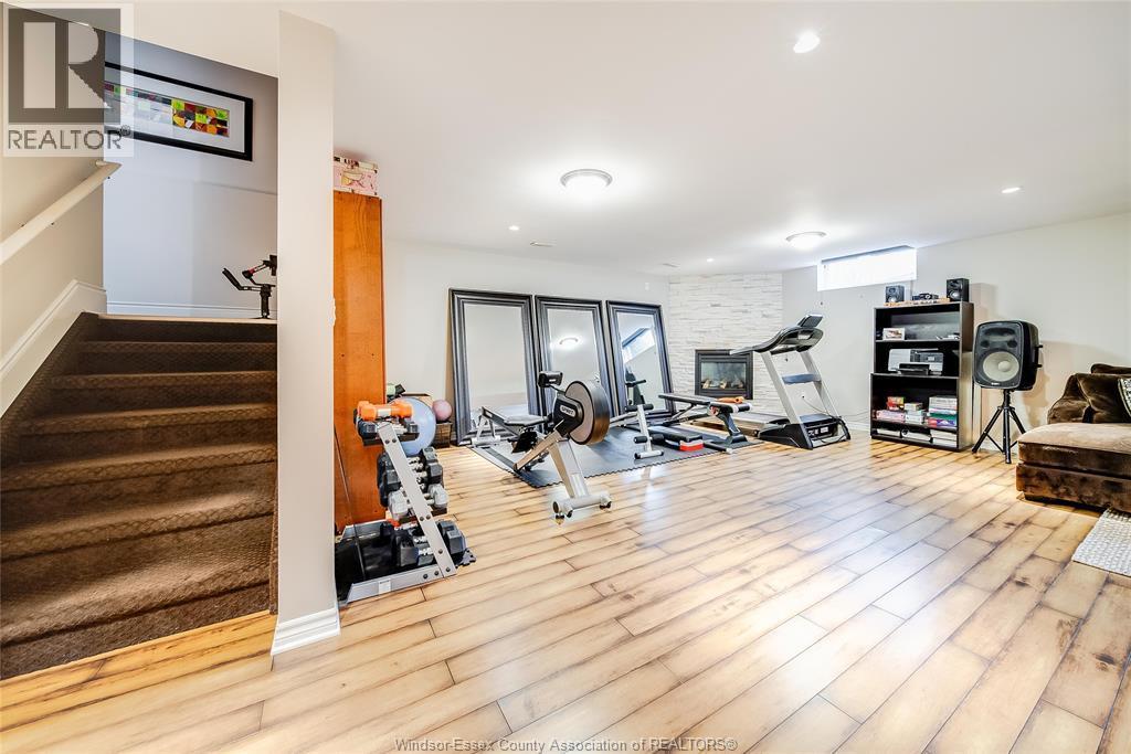 6186 Silver Maple, Lasalle, ON - Indoor Photo Showing Gym Room