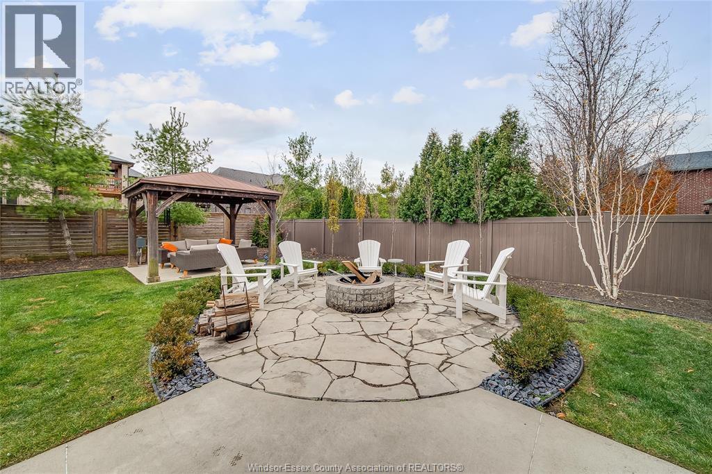 6186 Silver Maple, Lasalle, ON - Outdoor With Deck Patio Veranda With Backyard