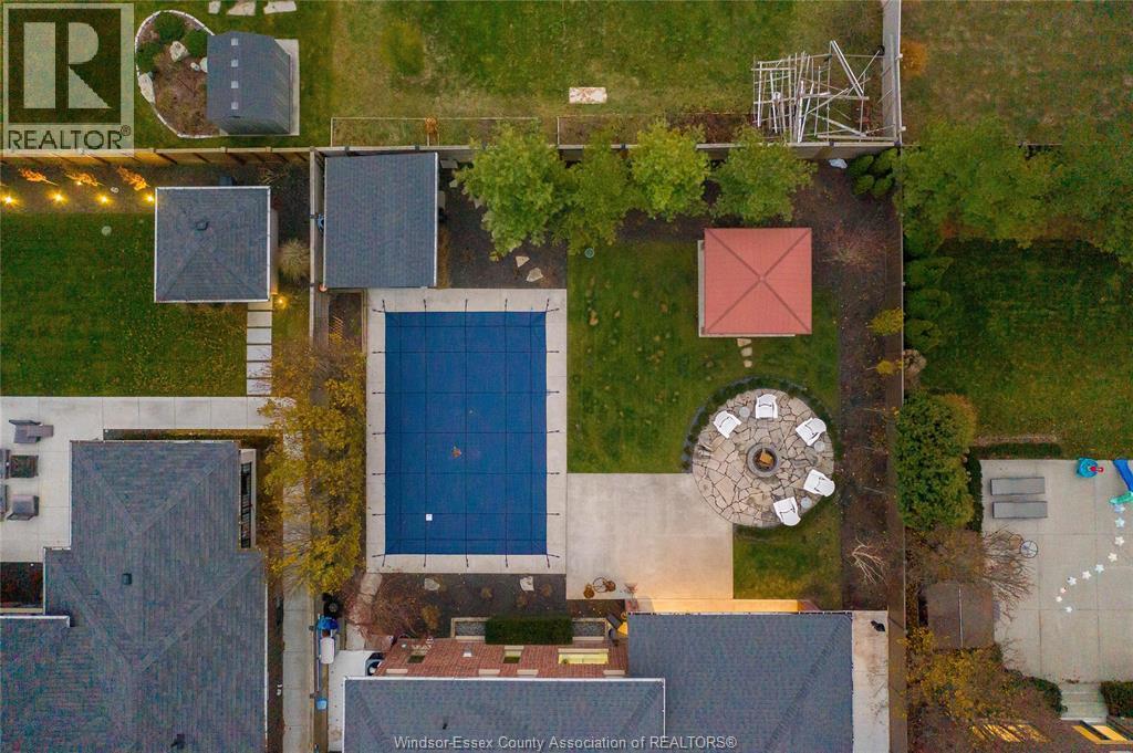 6186 Silver Maple, Lasalle, ON - Outdoor