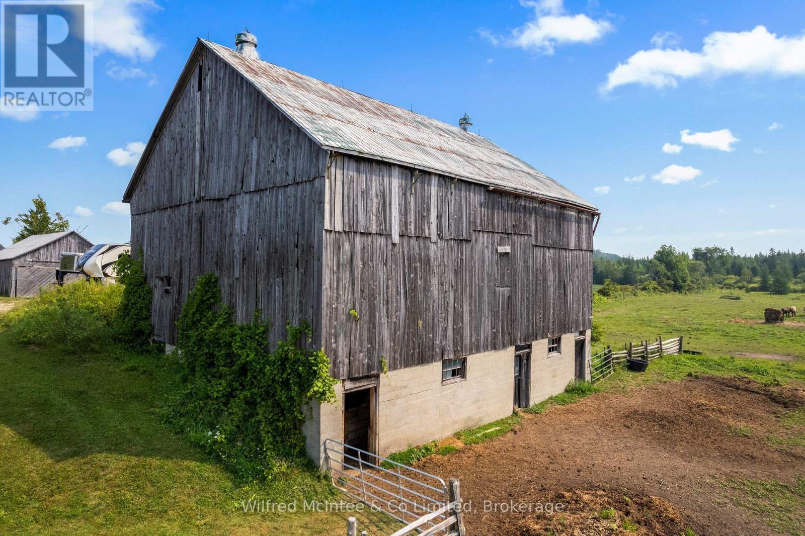 574461 Sideroad 40, West Grey, ON