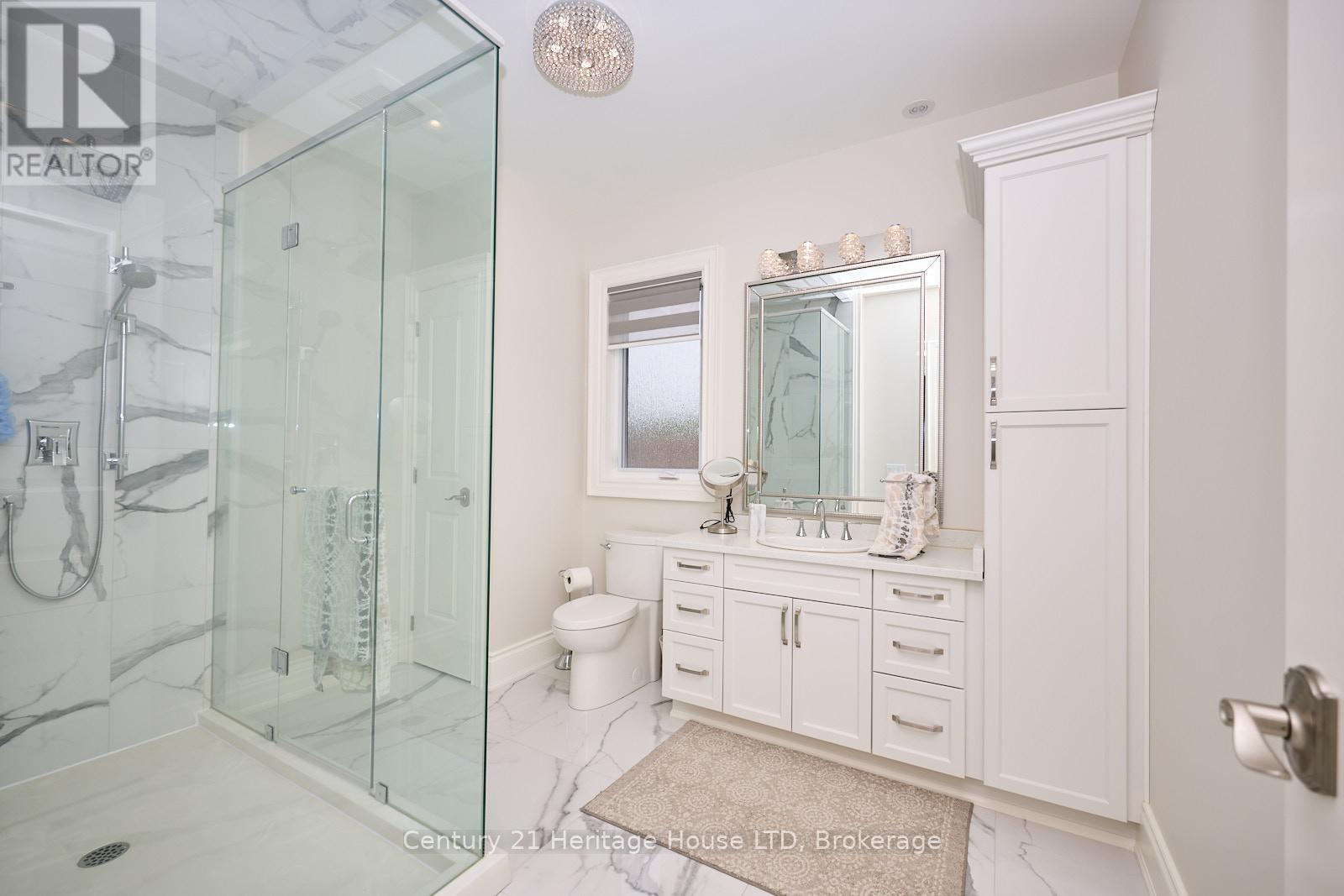 Primary Ensuite - 17 Biggar Road, Thorold (Port Robinson), ON - Indoor Photo Showing Bathroom