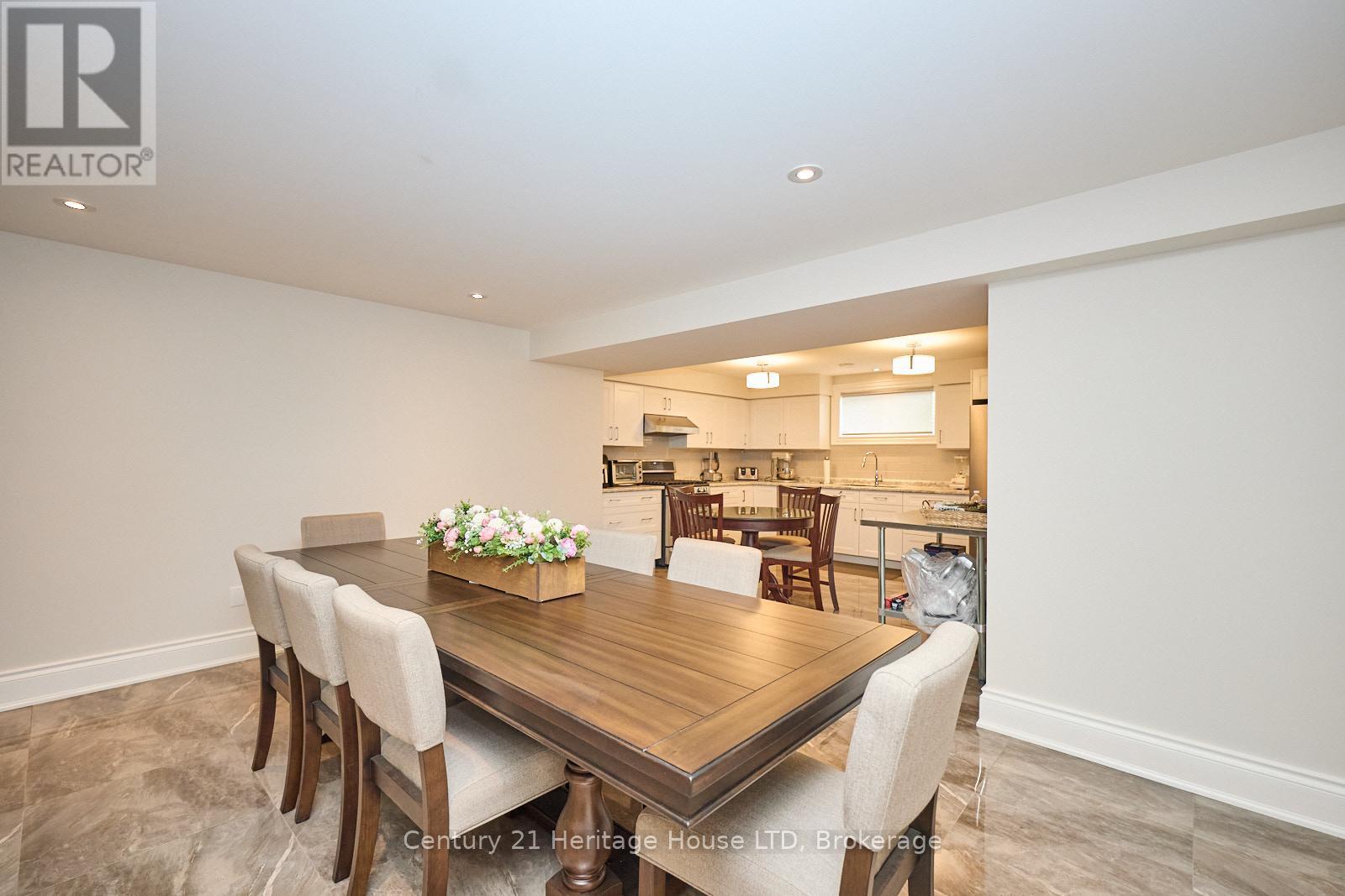 17 Biggar Road, Thorold (Port Robinson), ON - Indoor Photo Showing Dining Room