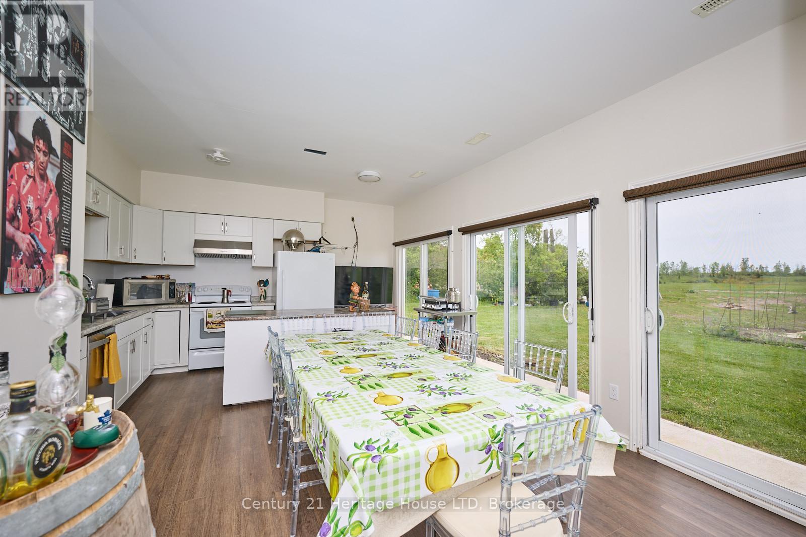 Kitchen in detached garage - 17 Biggar Road, Thorold (Port Robinson), ON - Indoor