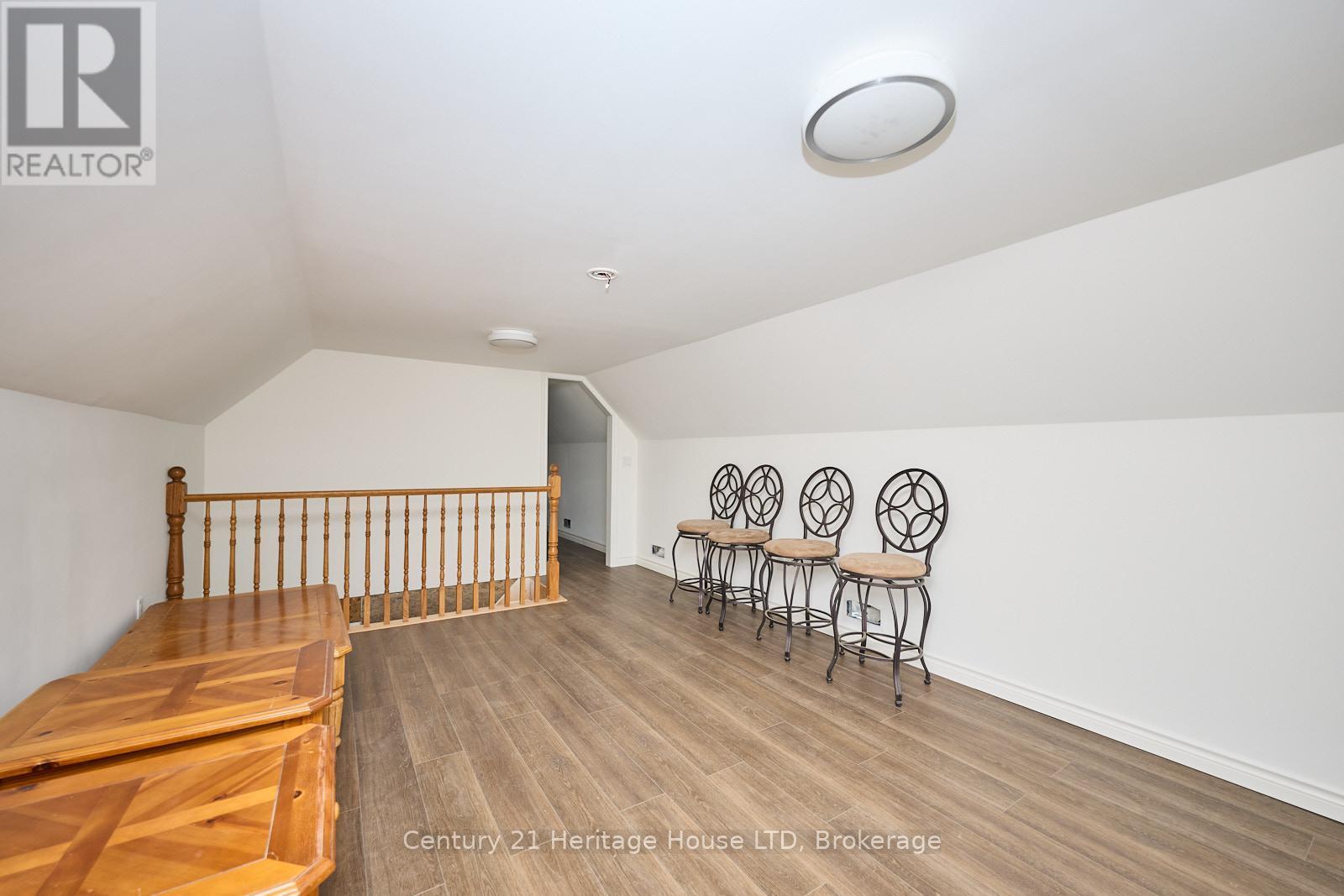 2nd level of detached garage - 17 Biggar Road, Thorold (Port Robinson), ON - Indoor Photo Showing Other Room