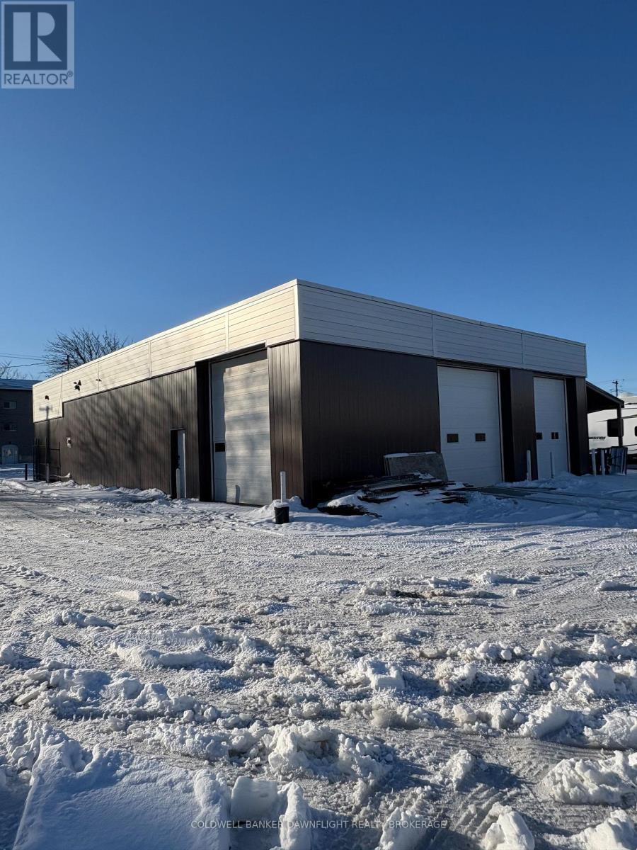 180 Victoria Street W, South Huron (Exeter), ON