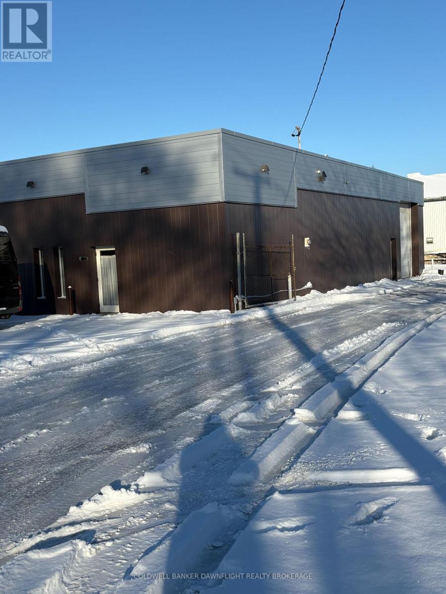 180 Victoria Street W, South Huron (Exeter), ON