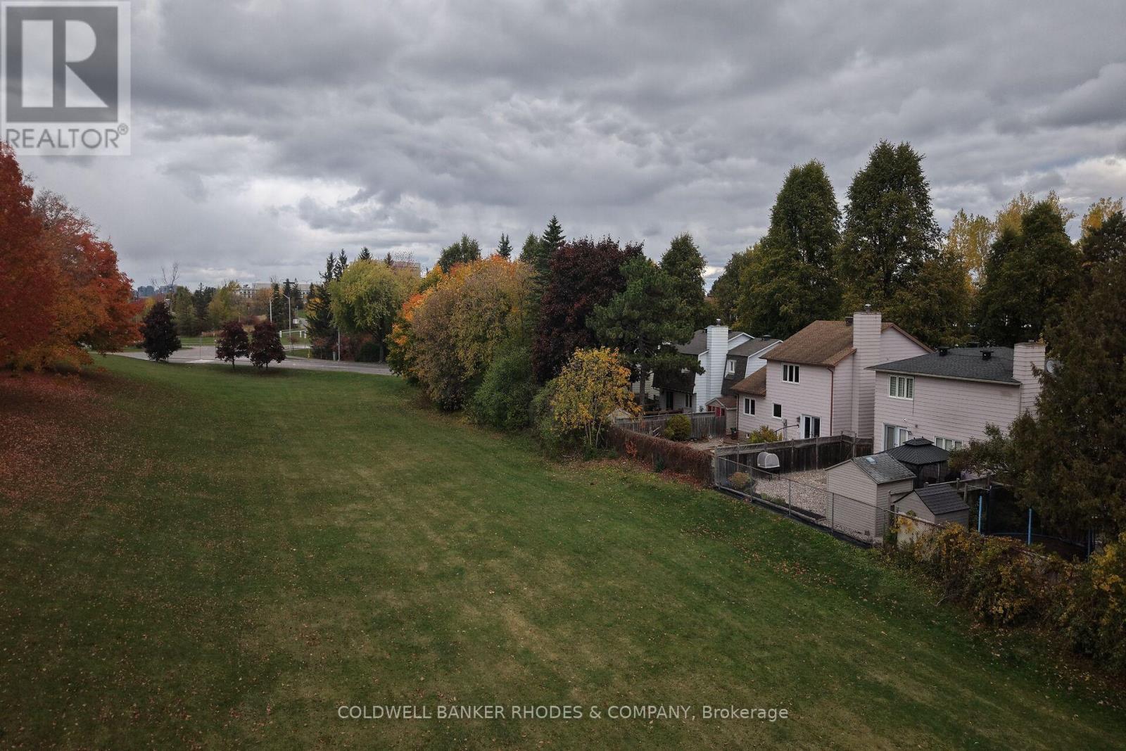 8 Confederation Private, Ottawa, ON - Outdoor