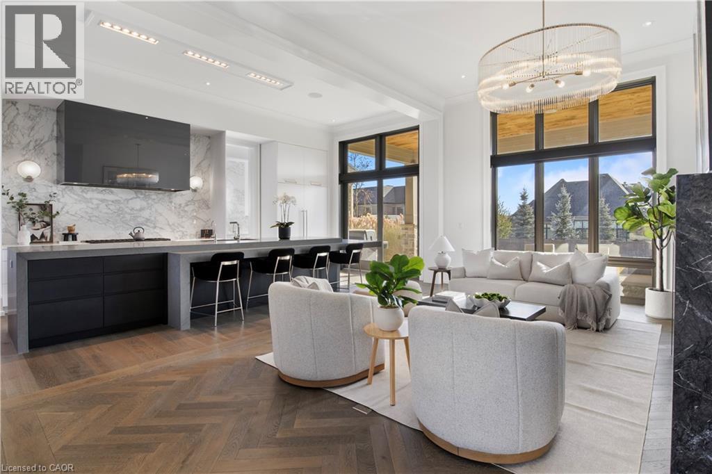 31 Reid Court, Puslinch, ON - Indoor Photo Showing Living Room