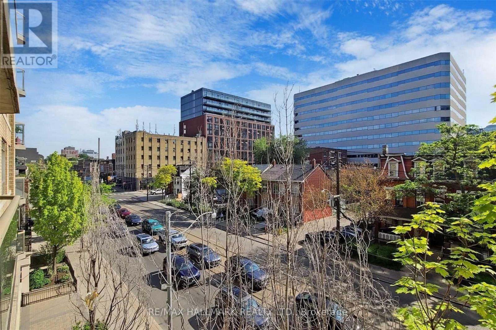 408 - 140 Bathurst Street, Toronto, ON - Outdoor