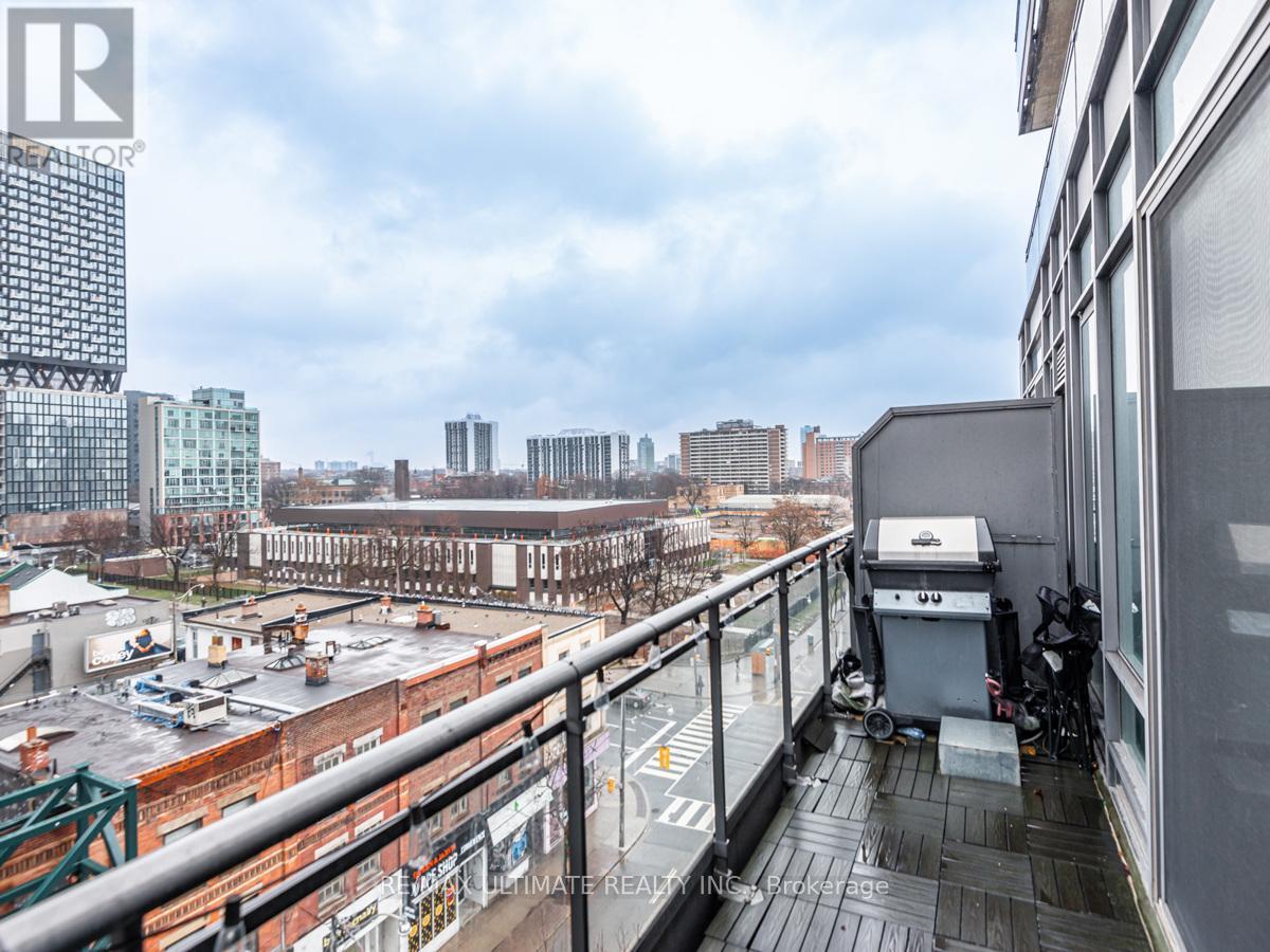 705 - 127 Queen Street E, Toronto, ON - Outdoor