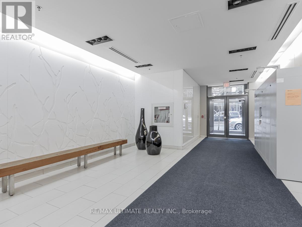 705 - 127 Queen Street E, Toronto, ON - Indoor Photo Showing Other Room