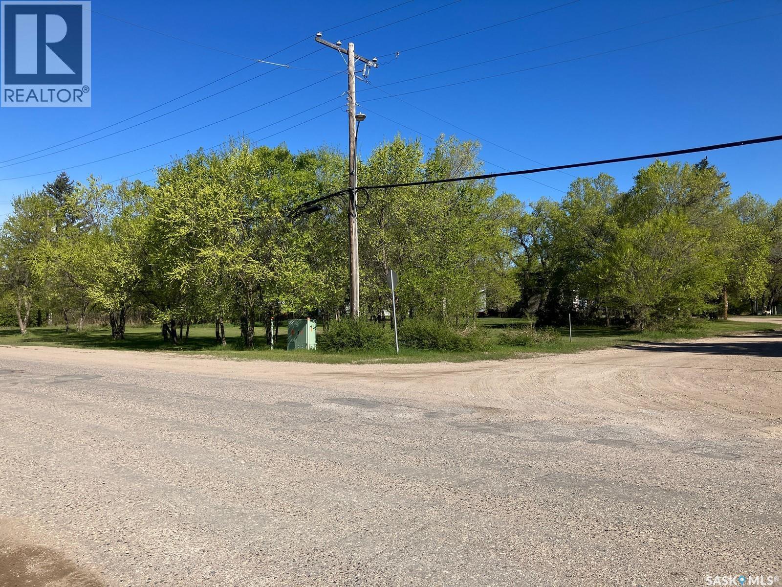 100-104 Princess Street, Nipawin, SK