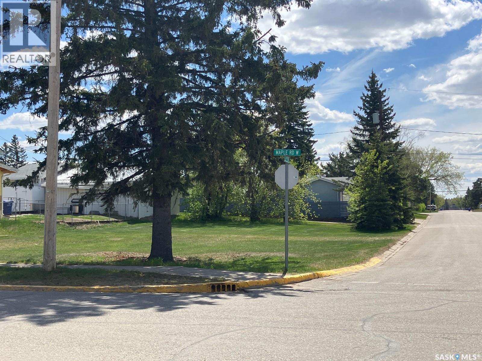 622 Maple Road W, Nipawin, SK