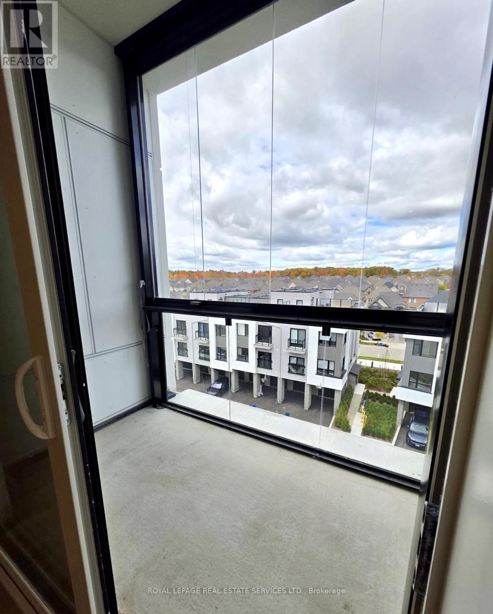 516 - 3250 Carding Mill Trail, Oakville, ON - Indoor Photo Showing Other Room