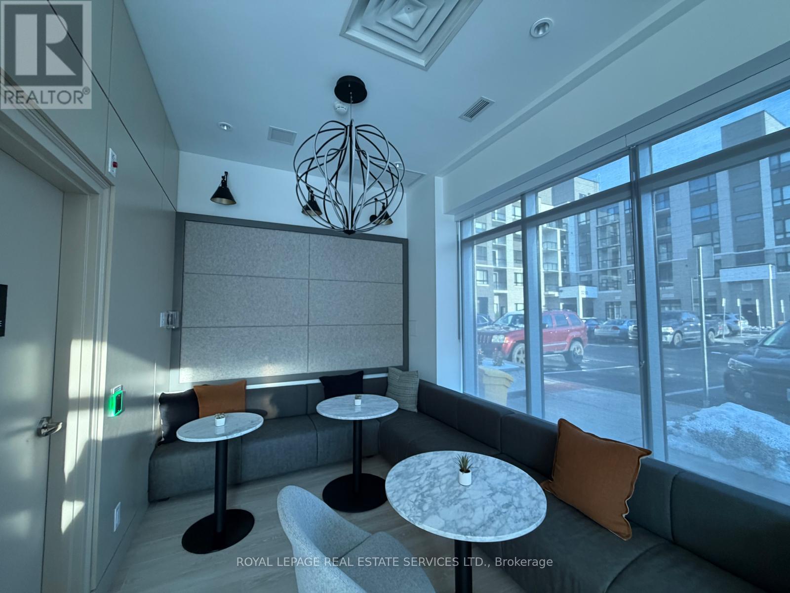 516 - 3250 Carding Mill Trail, Oakville, ON - Indoor Photo Showing Other Room