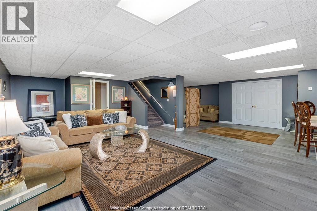 490 Shoreview, Windsor, ON - Indoor
