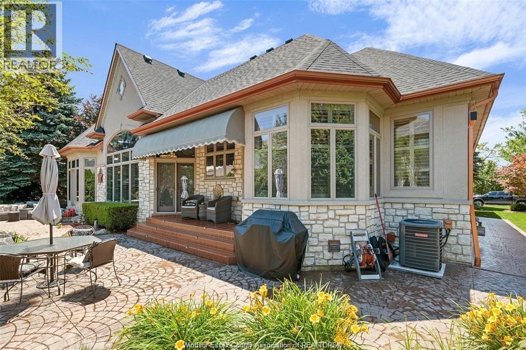 490 Shoreview, Windsor, ON - Outdoor With Deck Patio Veranda