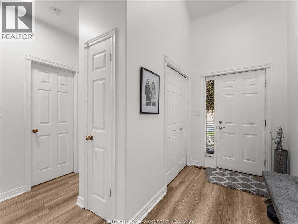 381 Tuscany Crescent, Tecumseh, ON - Indoor Photo Showing Other Room