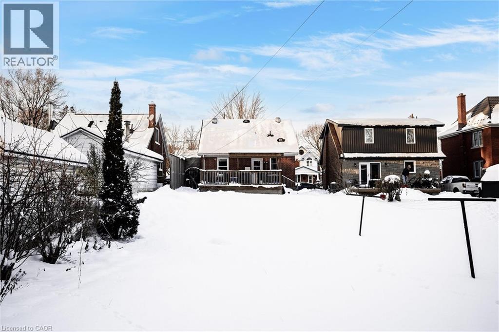 45 Woodland Avenue, Kitchener, ON - Outdoor