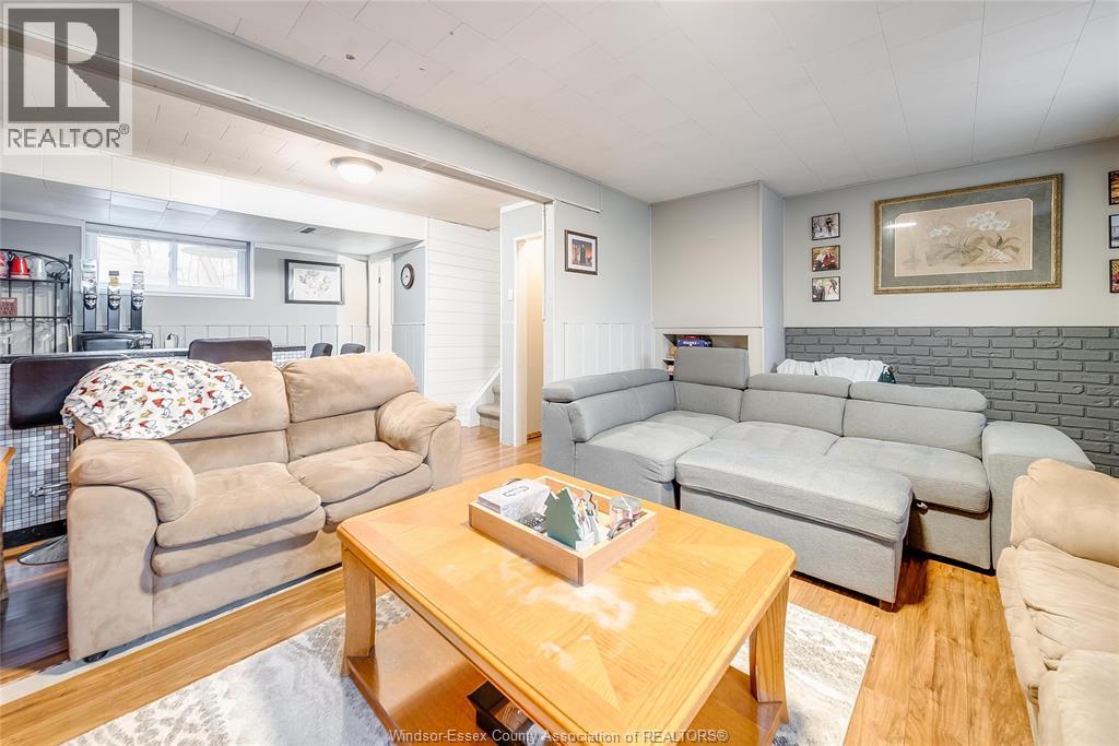 21 Pearl, Tilbury, ON - Indoor Photo Showing Living Room