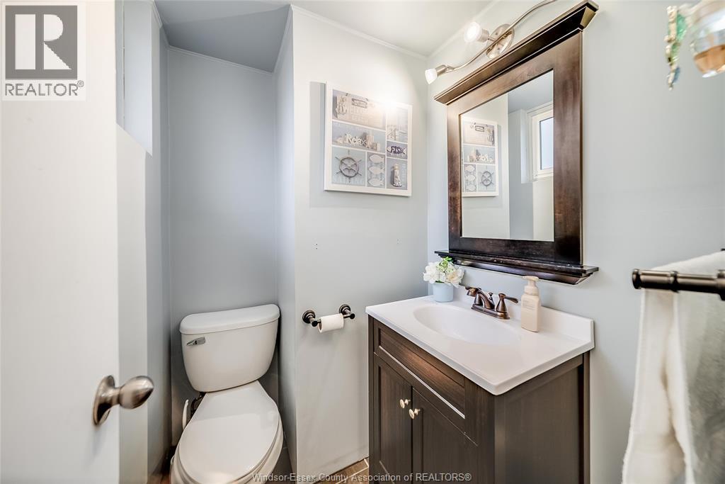 21 Pearl, Tilbury, ON - Indoor Photo Showing Bathroom