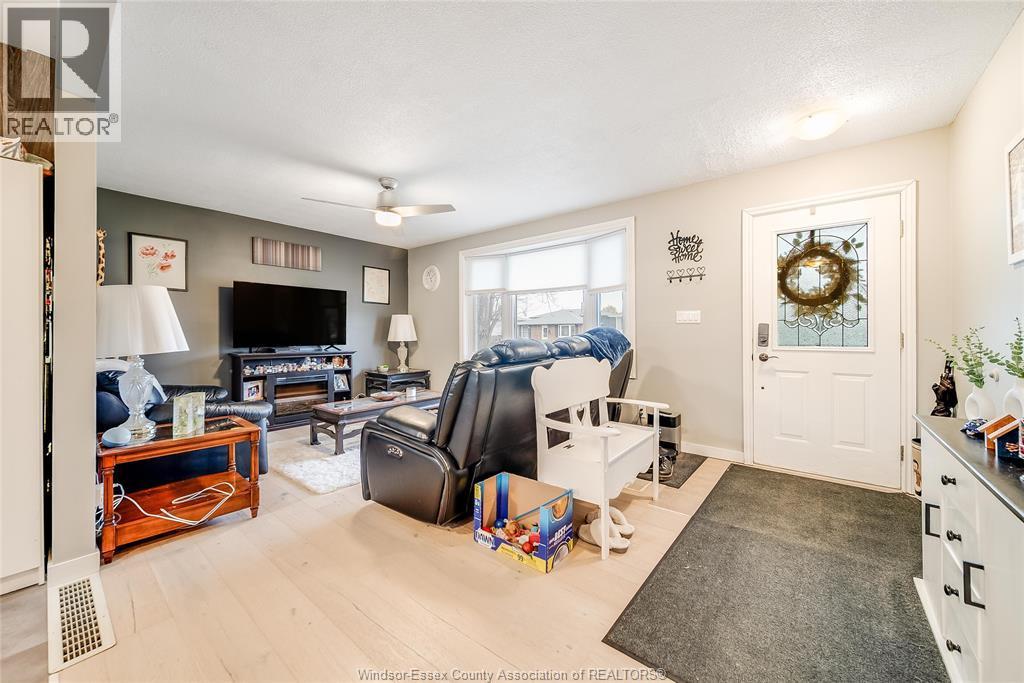 21 Pearl, Tilbury, ON - Indoor