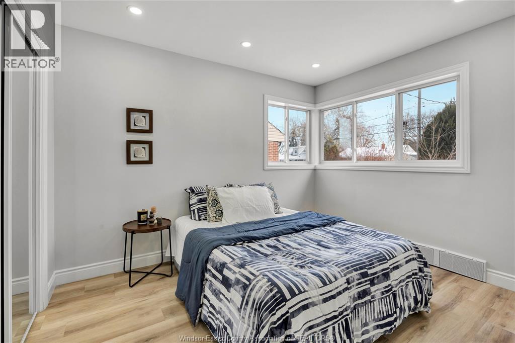 3104 Academy, Windsor, ON - Indoor Photo Showing Bedroom