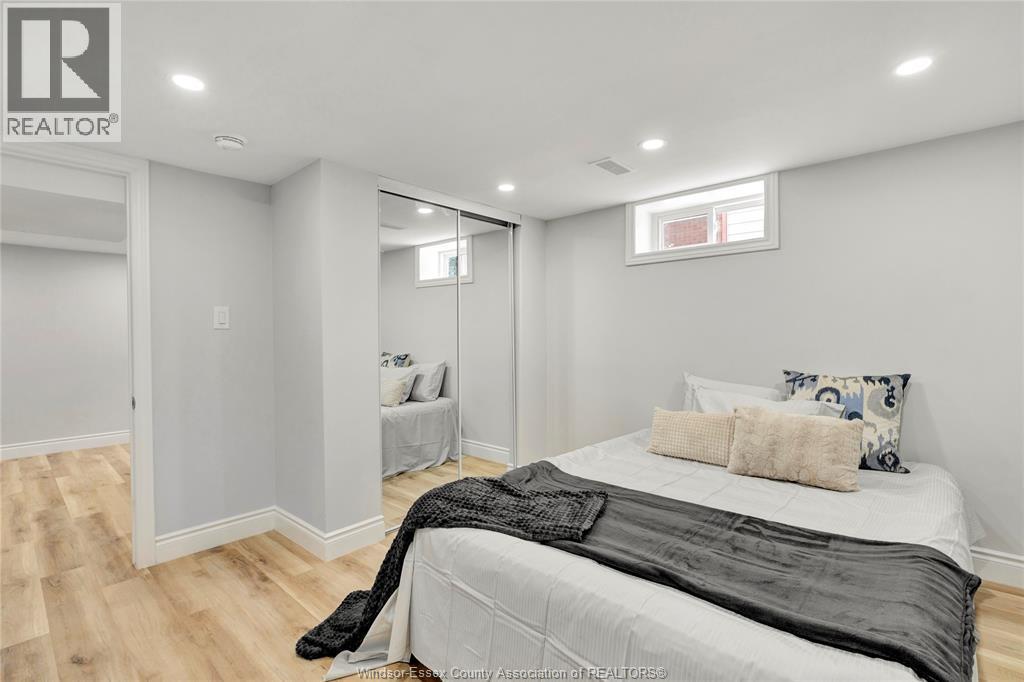 3104 Academy, Windsor, ON - Indoor