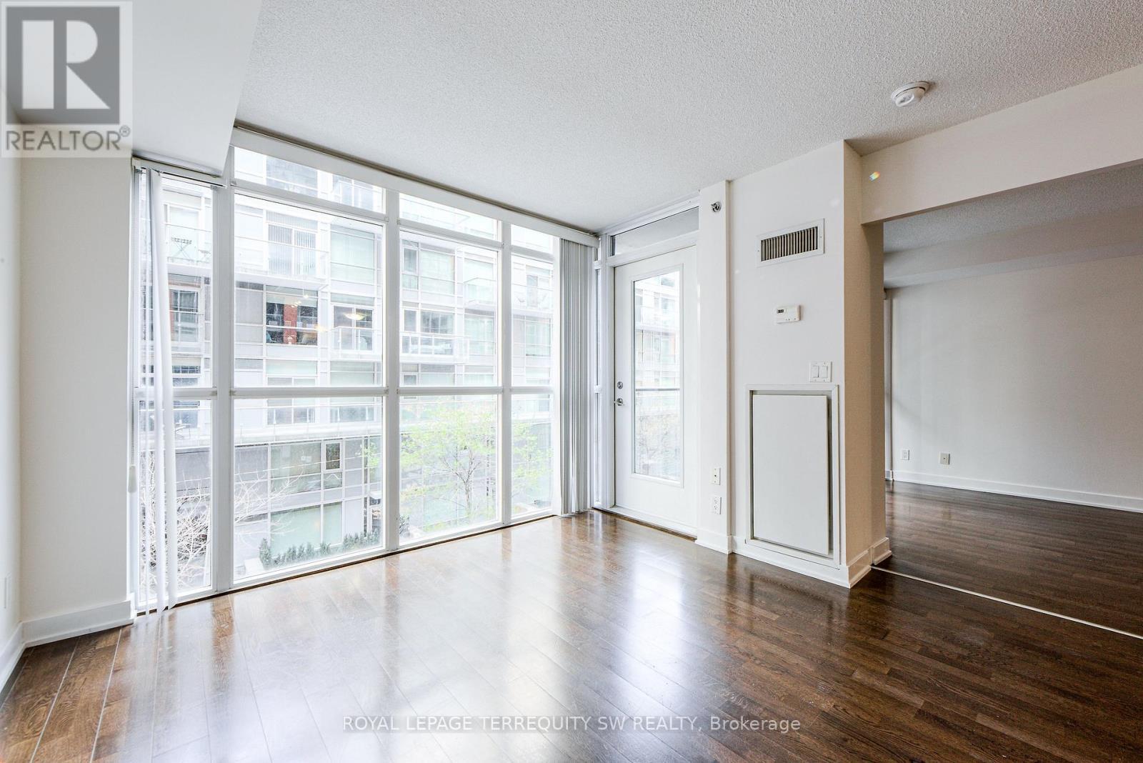 314 - 21 Nelson Street, Toronto, ON - Indoor Photo Showing Other Room