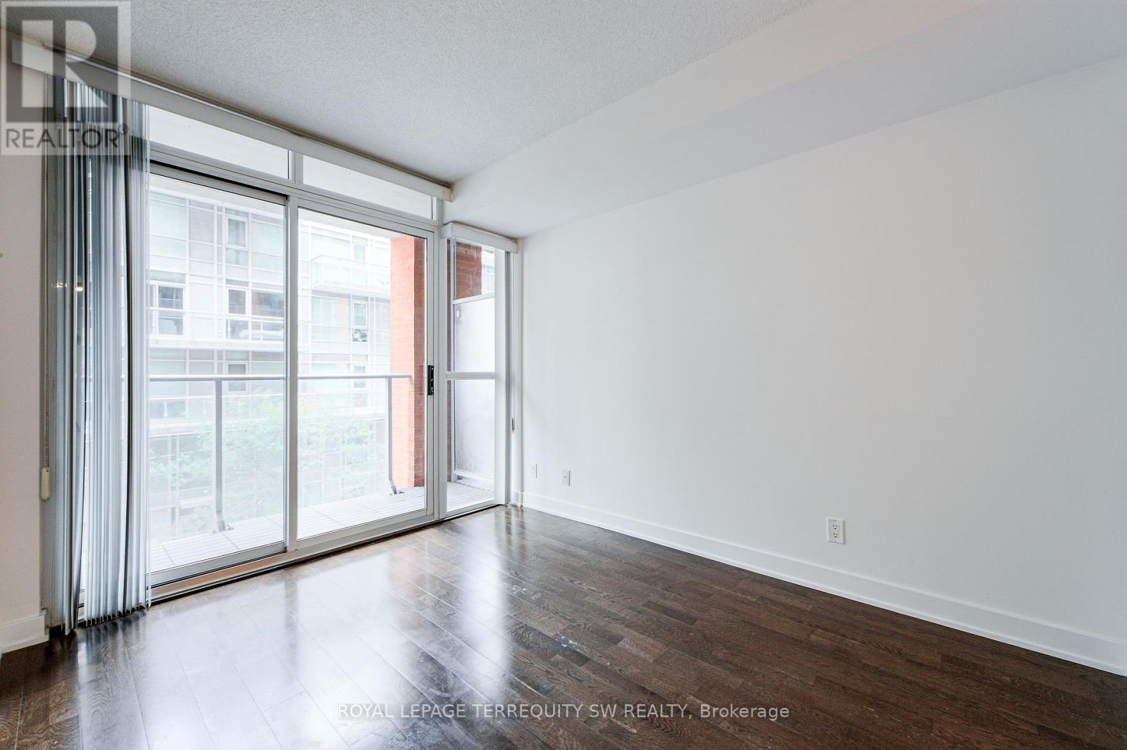 314 - 21 Nelson Street, Toronto, ON - Indoor Photo Showing Other Room