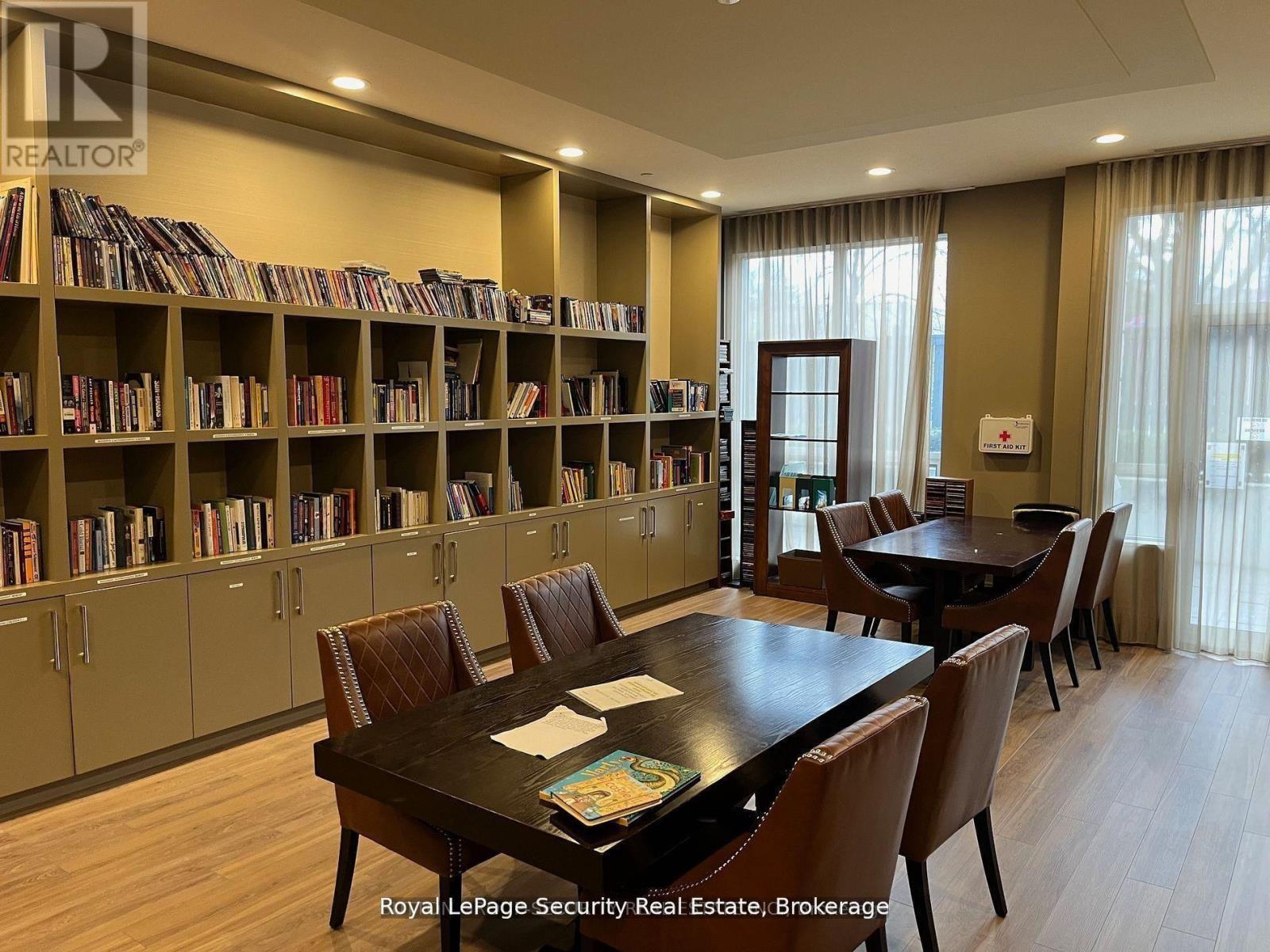 Ph4 - 35 Saranac Boulevard, Toronto, ON - Indoor Photo Showing Other Room