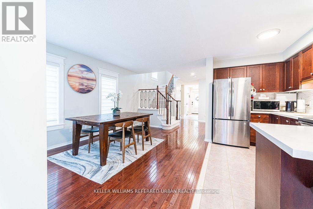 68 - 16 Sprucedale Way, Whitby, ON - Indoor