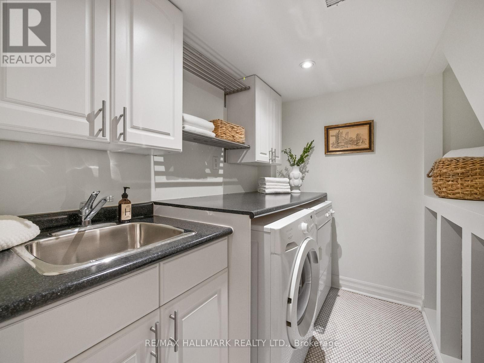 132 Withrow Avenue, Toronto, ON - Indoor Photo Showing Laundry Room
