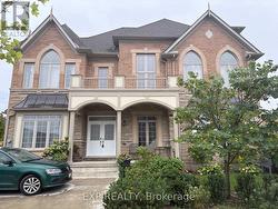 70 HOPEWELL STREET Vaughan, ON L4H 3Y2