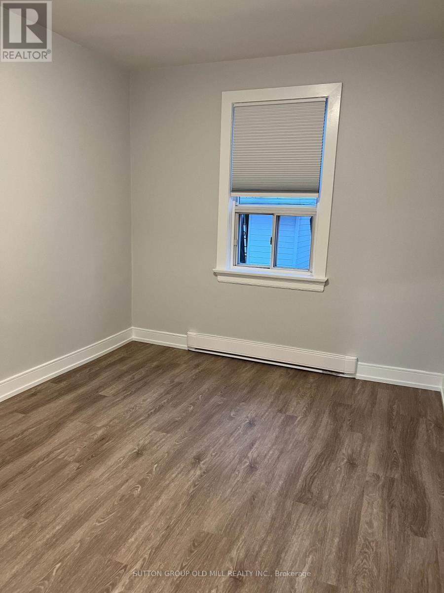 Main Floor - 97 Twelfth Street, Toronto, ON - Indoor Photo Showing Other Room