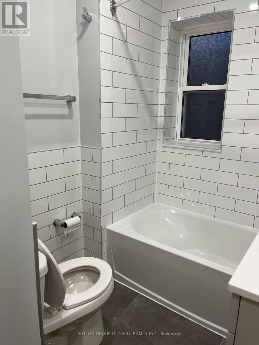 Main Floor - 97 Twelfth Street, Toronto, ON - Indoor Photo Showing Bathroom