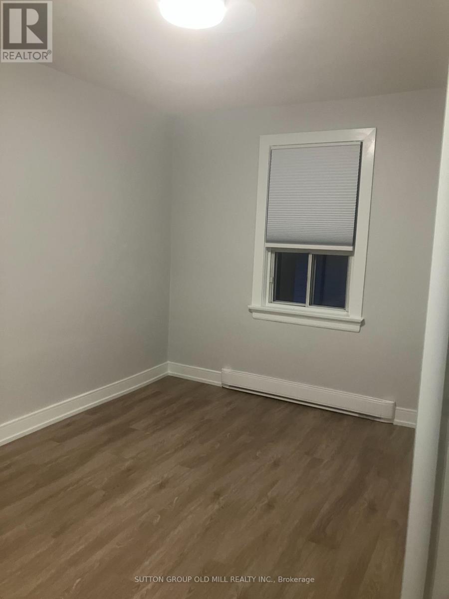 Main Floor - 97 Twelfth Street, Toronto, ON - Indoor Photo Showing Other Room