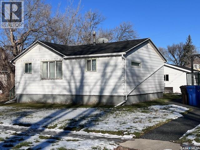 405 Kinistino Avenue W, Kinistino, SK - Outdoor