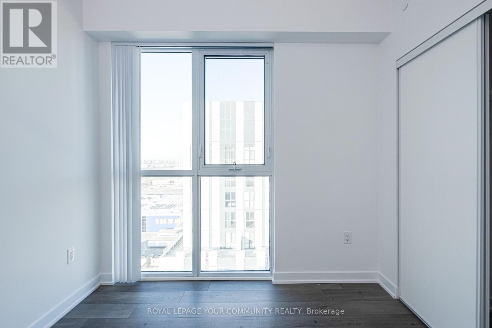 1801 - 38 Honeycrisp Crescent, Vaughan, ON - Indoor Photo Showing Other Room