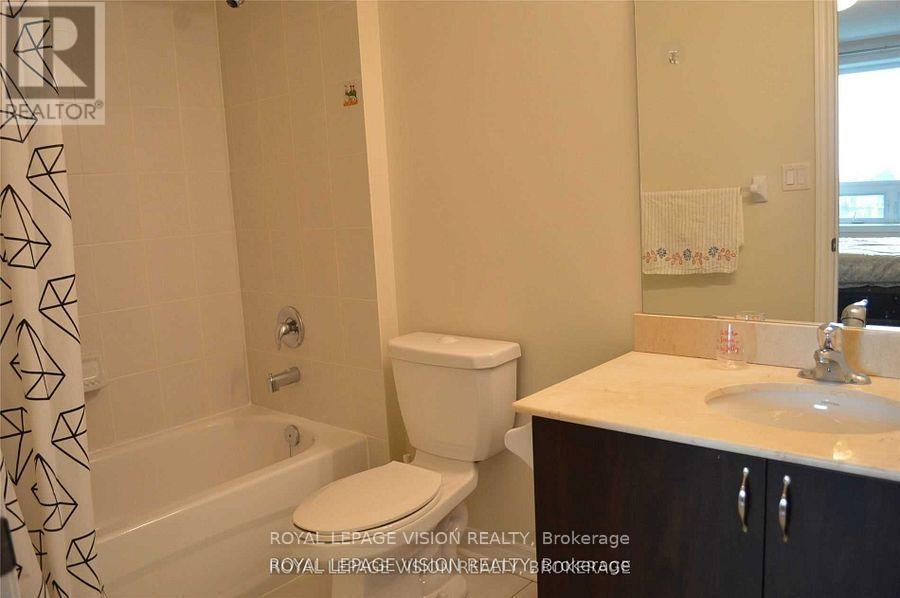 605 - 7400 Markham Road, Markham, ON - Indoor Photo Showing Bathroom