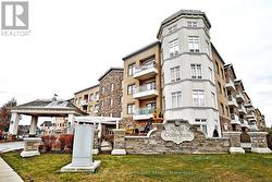 416 - 80 BURNS BOULEVARD King, ON L7B 0B3