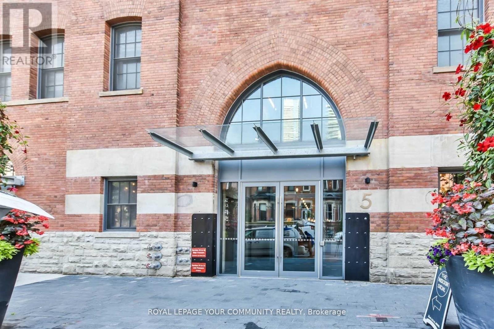 1701 - 5 St Joseph Street, Toronto, ON - Outdoor