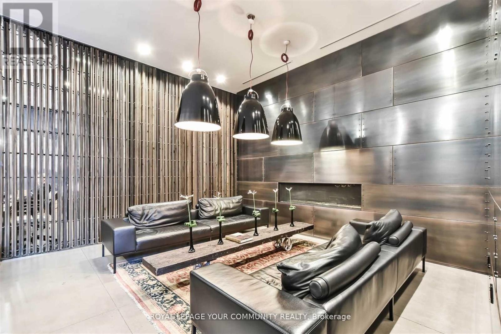 1701 - 5 St Joseph Street, Toronto, ON - Indoor Photo Showing Other Room