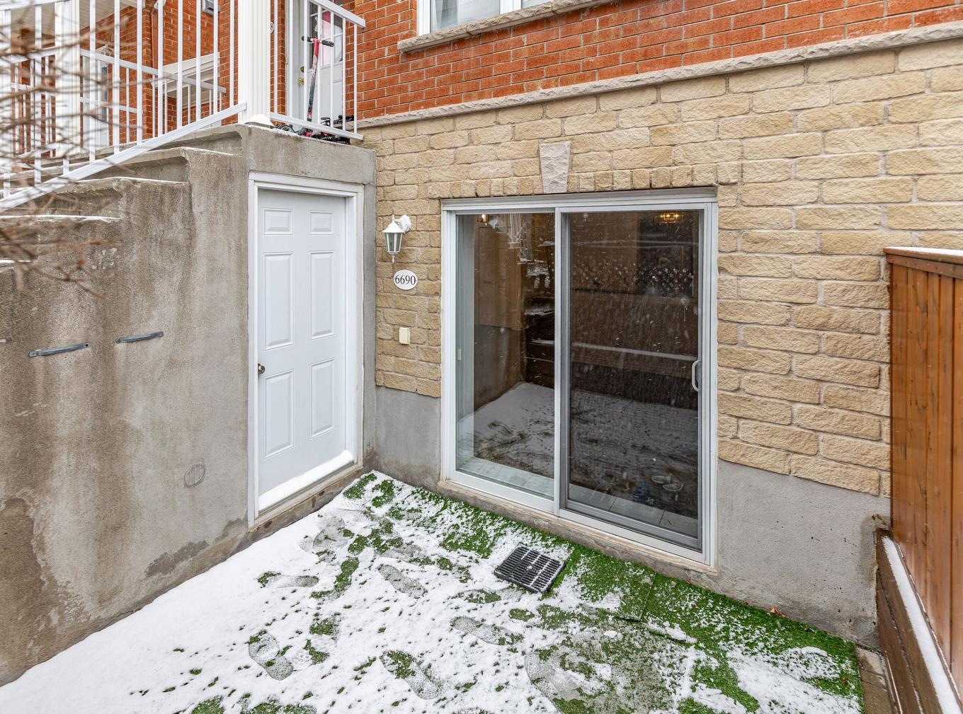 Terrasse - 6690 Rue Claudel, Brossard, QC - Outdoor With Exterior