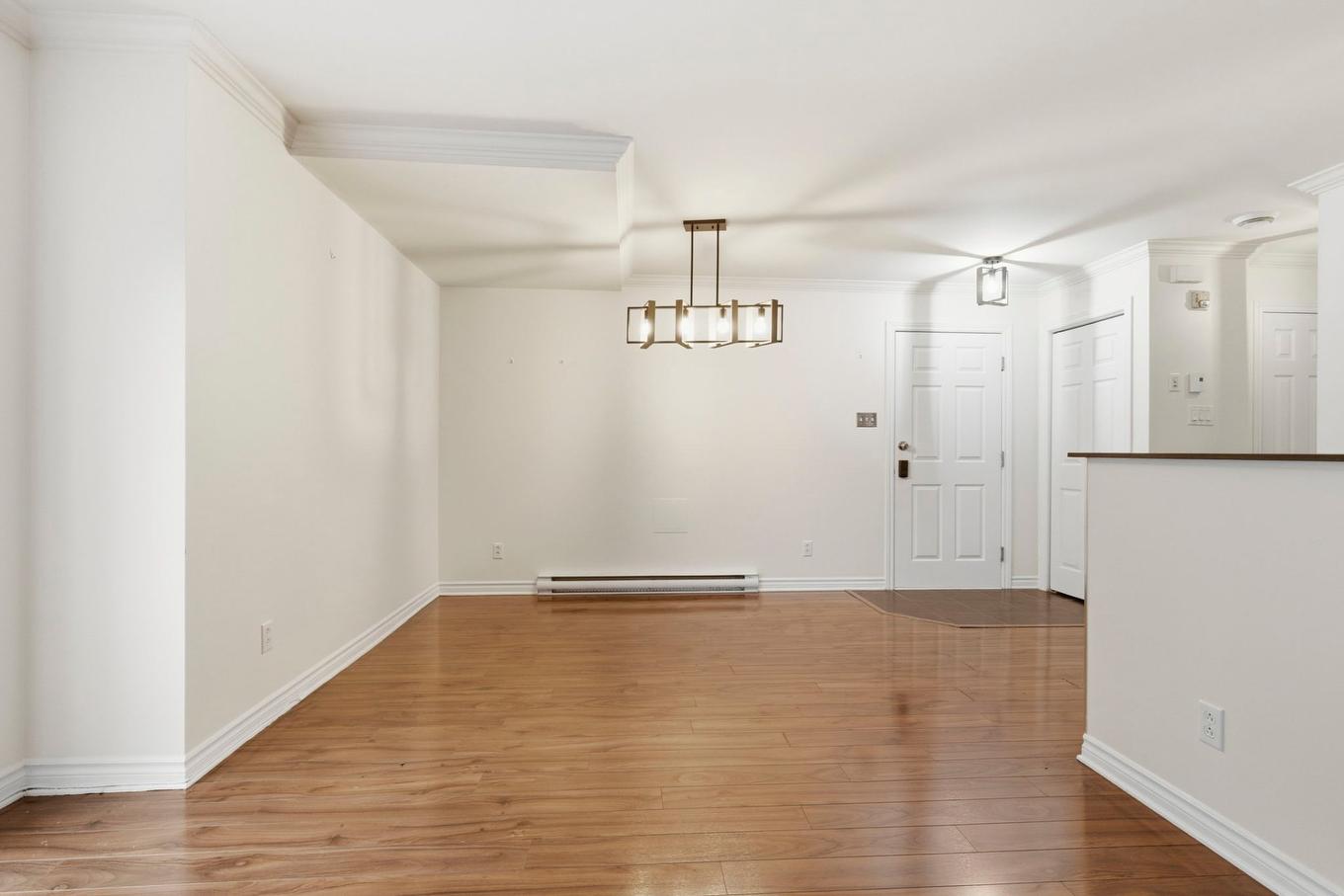 Salle à manger - 6690 Rue Claudel, Brossard, QC - Indoor Photo Showing Other Room