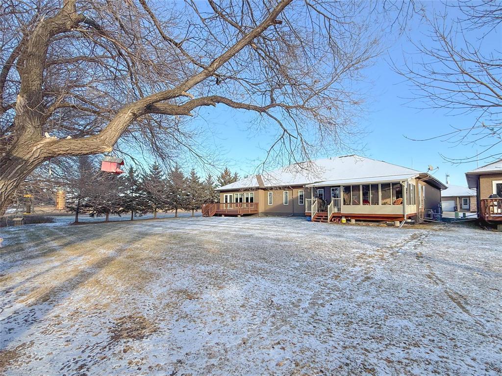 20 Bayhill Crescent, Brandon, MB - Outdoor