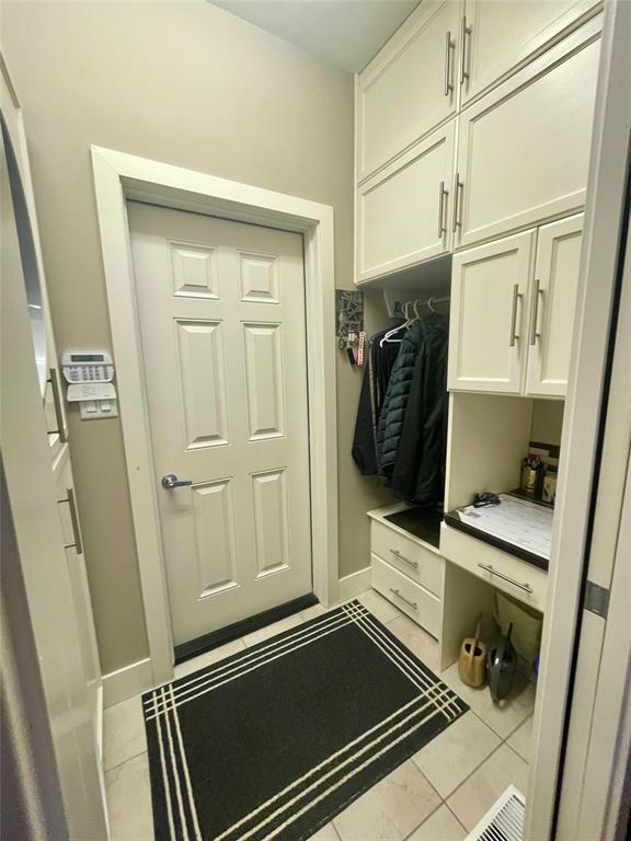 20 Bayhill Crescent, Brandon, MB - Indoor