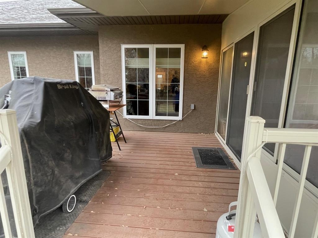 20 Bayhill Crescent, Brandon, MB - Outdoor With Deck Patio Veranda With Exterior