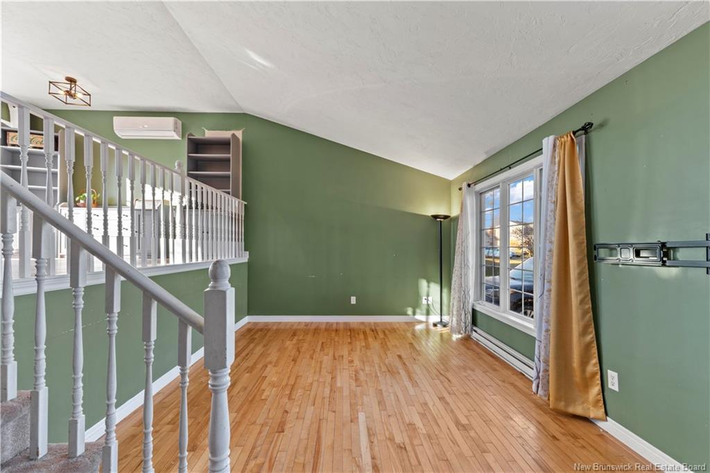 24 Aral Crt, Moncton, NB