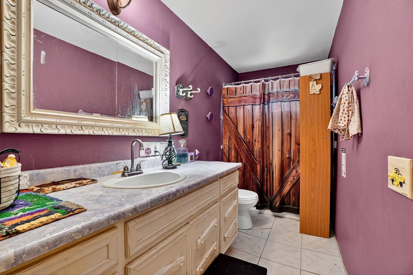 Bathroom - 14 Rue St-Luc, Châteauguay, QC - Indoor Photo Showing Bathroom